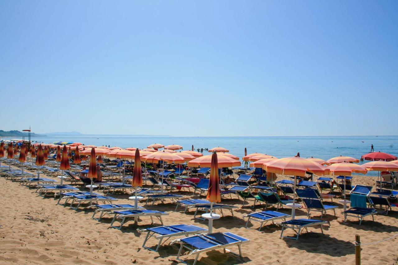 Hotel Zeta Club Selinunte Marinella di Selinunte Esterno foto