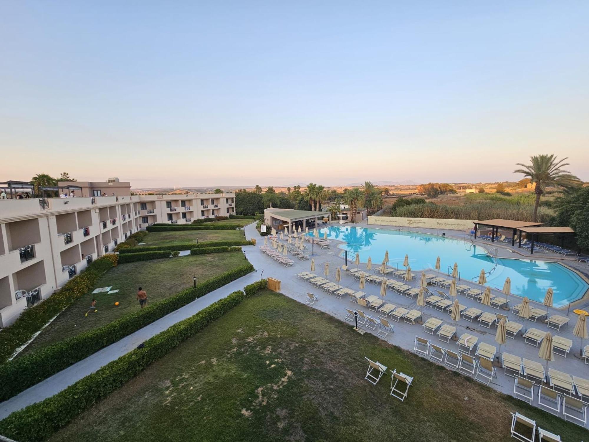 Hotel Zeta Club Selinunte Marinella di Selinunte Esterno foto